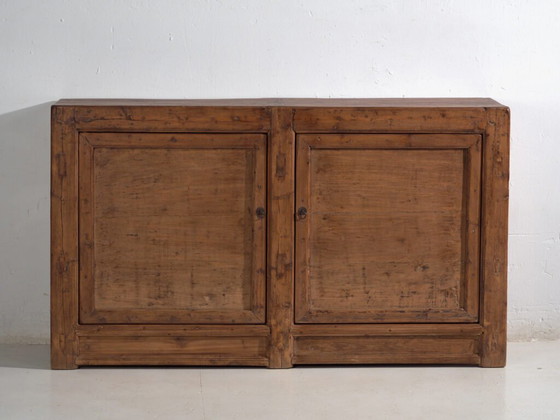 Tall Chinese sideboard in carved pine with geometric panels – Gansu, circa 1930 – Sideboard cabinet (photo 25 of 40)