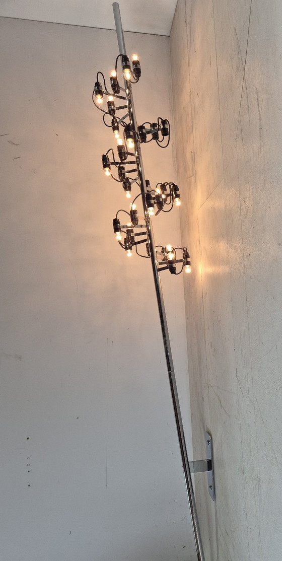 Image 1 of Gino SARFATTI (1912-1985) & ARTELUCE (Editor) Rara lámpara de pared 226/A, creada en 1959