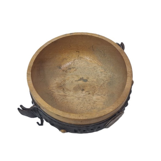 Image 1 of Vintage houten kom met leren decoratie