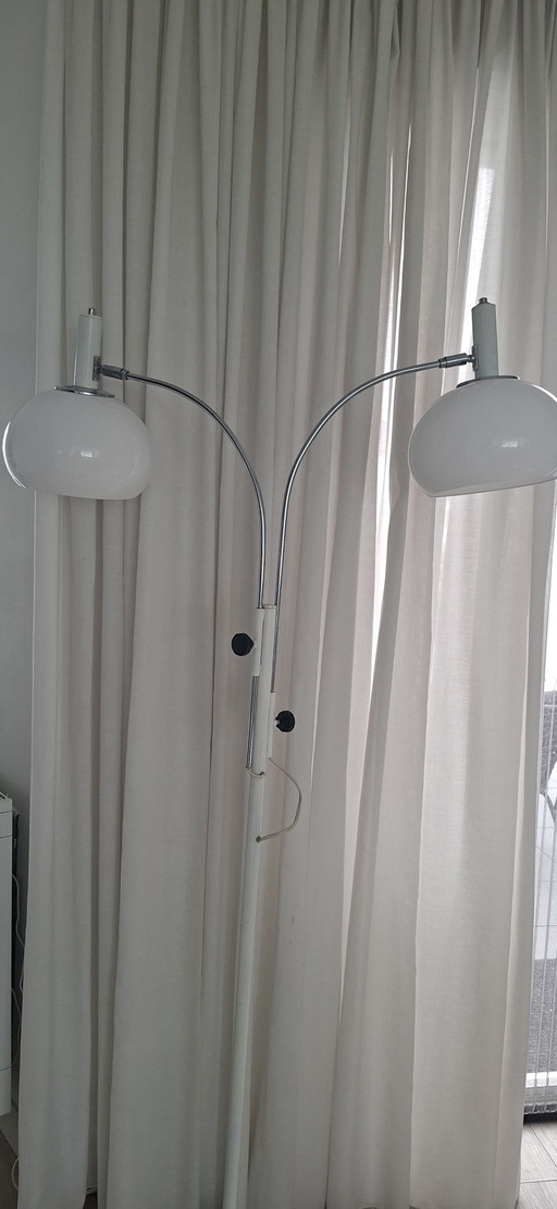 Dijkstra Vloerlamp Zeldzaam Model. – Dijkstra Lampen, vloerlampen, Metal, Plastic (photo 2 of 8)