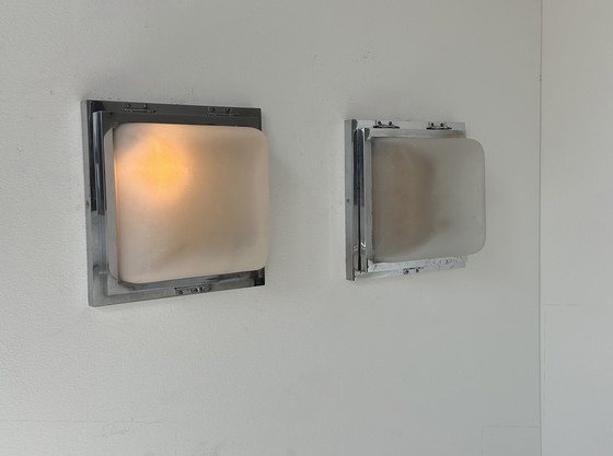 Image 1 of Coppia di appliques moderniste, cromo e vetro sabbiato, Francia 1930