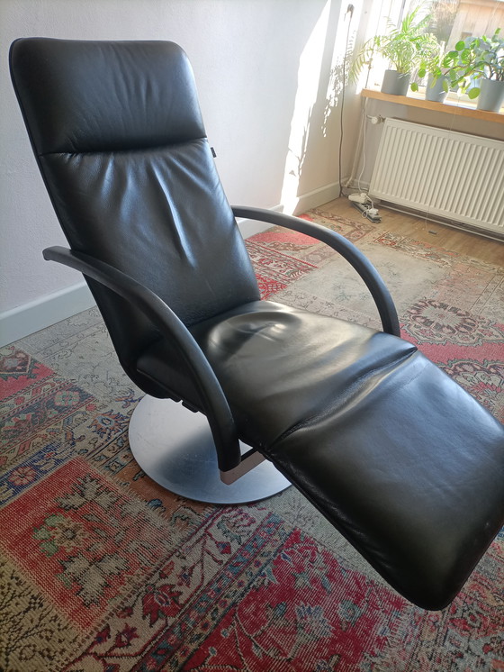 Image 1 of collection de chaises pivotantes en cuir