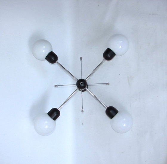 Image 1 of Una elegante lámpara de los años setenta,