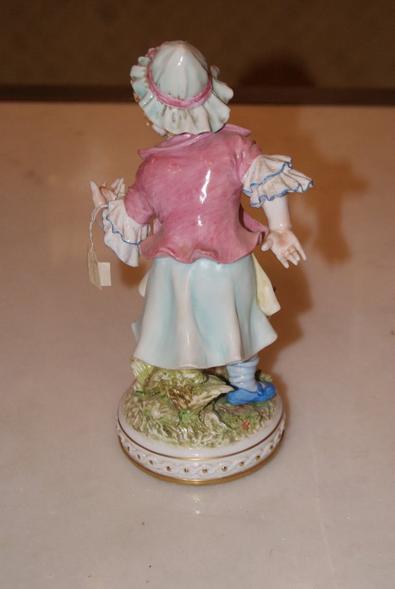 Image 1 of Tiche porseleinen beeldje