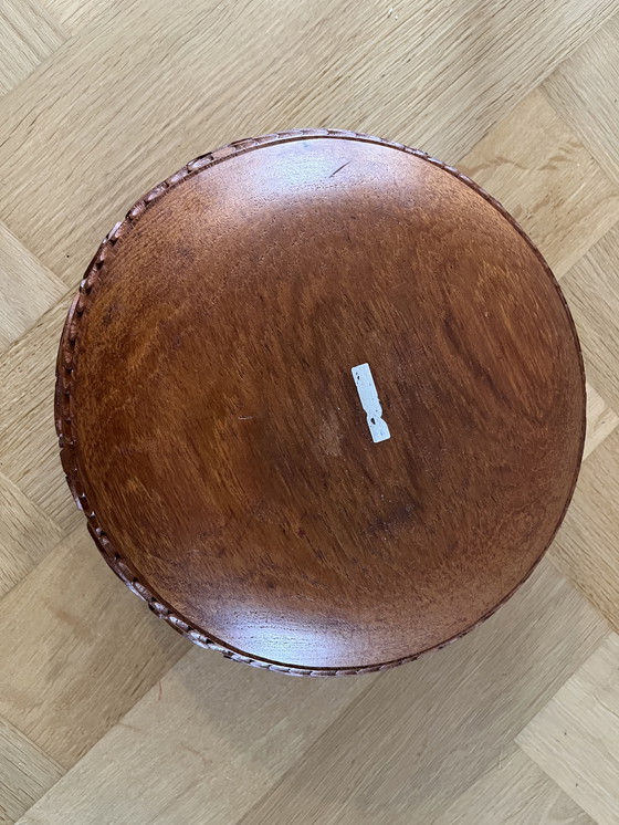 Image 1 of Ciotola in legno intagliata a mano d'epoca