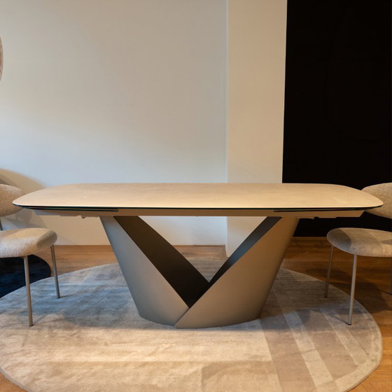 Table de salle à manger en céramique Calligaris Calla, Tables de salle à manger (photo 3 sur 7)