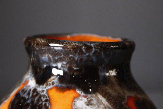 Image 1 of Jérôme Massier en Vallauris - Jarrón esmaltado en naranja y negro, Francia, siglo XX