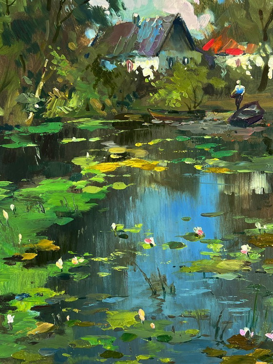 Image 1 of Peinture à l'huile originale représentant un paysage naturel, une campagne, un village et un lac derrière les arbres.