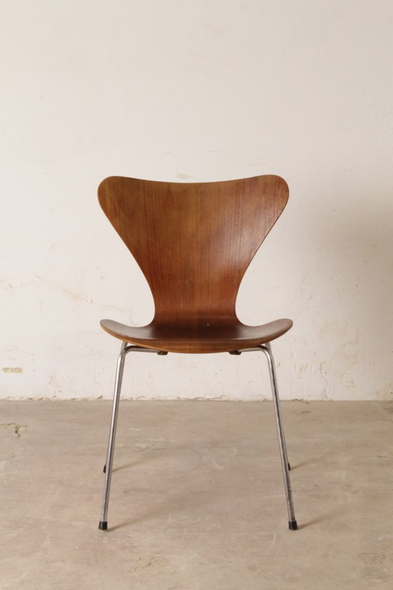 Image 1 of Juego de 5 sillas Serie 7, Arne Jacobsen para Fritz Hansen, 1960-1970.