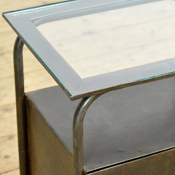 Image 1 of Comodino in ferro, circa 1920