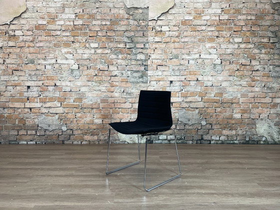 Arper Catifa 53 Set of 6 - fabric | Lievore Altherr Molina, Dining chairs, Textile, Metal, Black, Modern (photo 4 of 12)