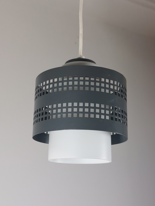 Vintage Mid Century Hanglamp Plafondlamp Hanglamp Geperforeerd Metaal Matglas Jaren 60