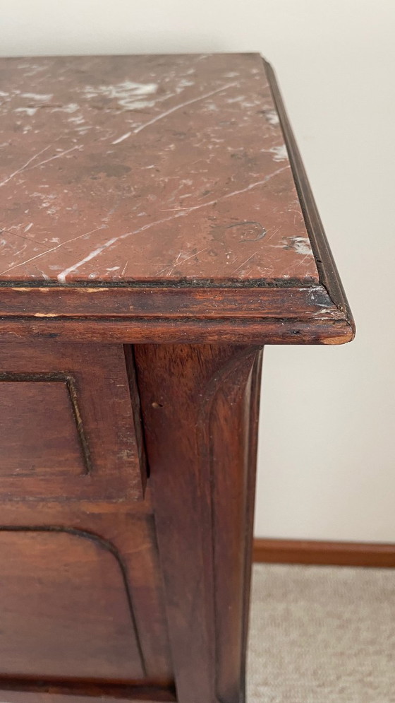 Image 1 of Comodino antico in legno e marmo