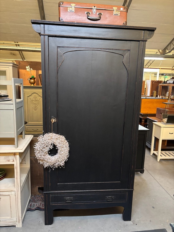 Armadio Brocante a un'anta / Credenza con vetrina / Armadio, Credenze con vetrina, Legno, Nero (foto 2 di 9)