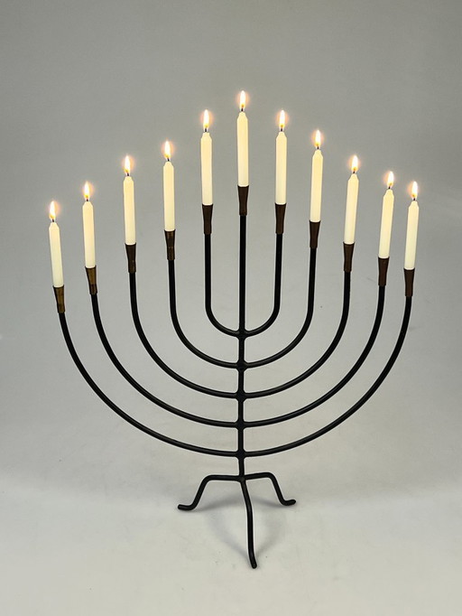 Großer, antiker Menora-Kerzenhalter, 1970er Jahre, Metall und Messing