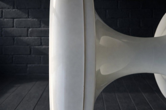 Image 1 of Tulip bijzettafel naar Henry Massonet