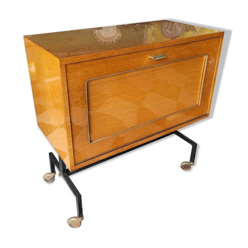 Meuble bar bas à roulettes des années 1960