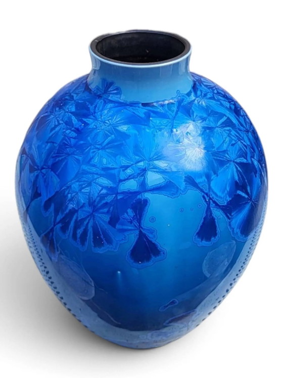 Jarrón de porcelana esmaltada con cristalizaciones azules, Patrice Lusardi – Jarrones, Porcelain (photo 11 of 15)