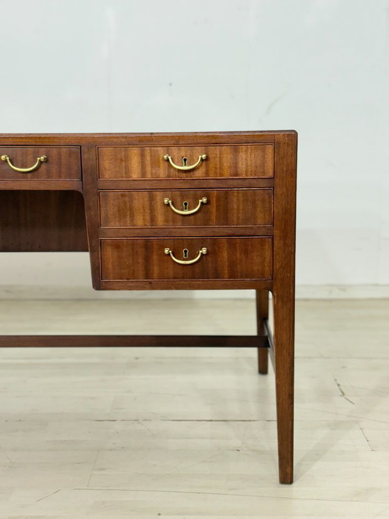 Image 1 of Bellissima scrivania indipendente / scrivania da ufficio in mogano / scrivania da lavoro / scrivania vintage