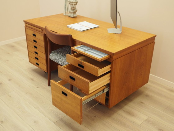 Executive Schreibtisch mit neun Schubladen und ausziehbarer Oberfläche, Teakfurnier, Nipu, Dänemark, 1970er (photo 7 of 21)