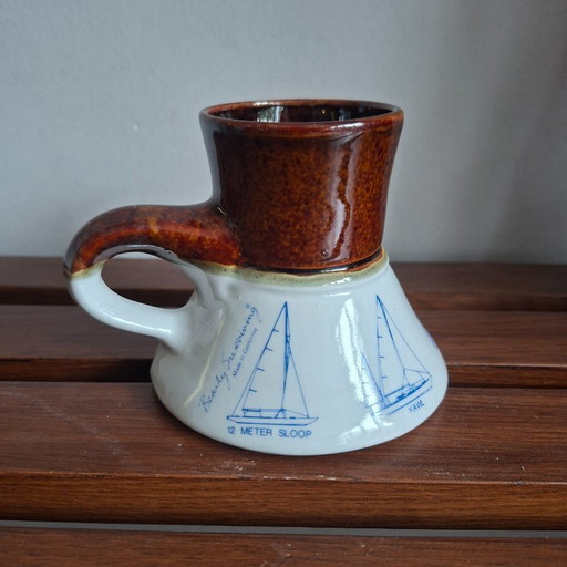 Tazza/Tazza da marinaio appena sopravvissuta. Designer Feltman Langer. 1979