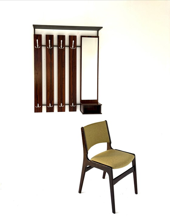 Image 1 of Vintage XL Rosewood wandkapstok ‘60