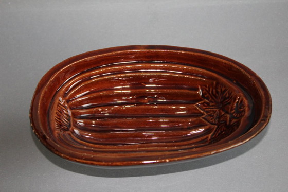 Image 1 of Seltene alte Steinzeug Backform oval mit Innendekor Madeleine-Form?