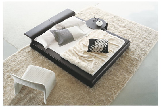 Image 1 of Molteni&C Patricia Urquiola Clip Bed
