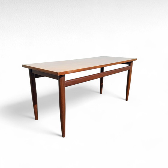 Image 1 of Mid Century Couchtisch Platte aus Teakholzfurnier, Gestell aus massivem Teakholz