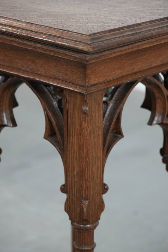 Image 1 of Table d'appoint/table à plantes ancienne en chêne de style gothique du milieu du XIXe siècle