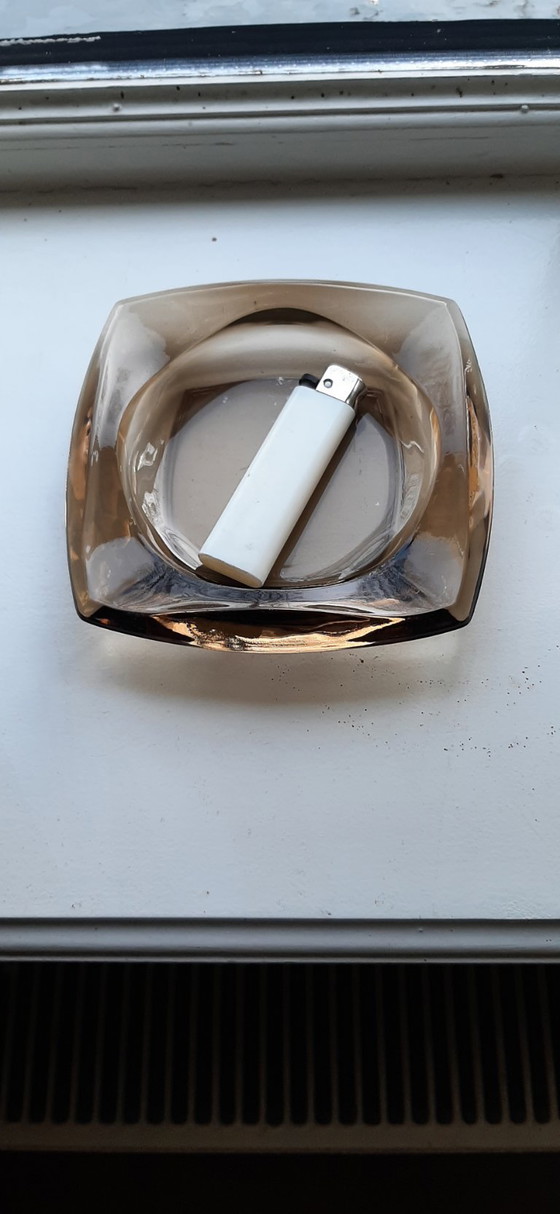 Image 1 of Franse Vintage smokey asbak van Luminarc 