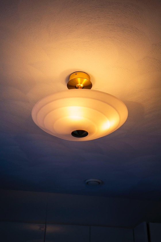 Image 1 of B+M Leuchten Plafond lamp mat/gepolijst messing mat wit gevlamd glas