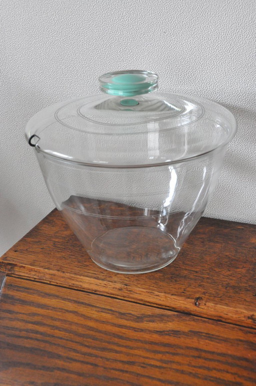 Glass punch or bowl dish