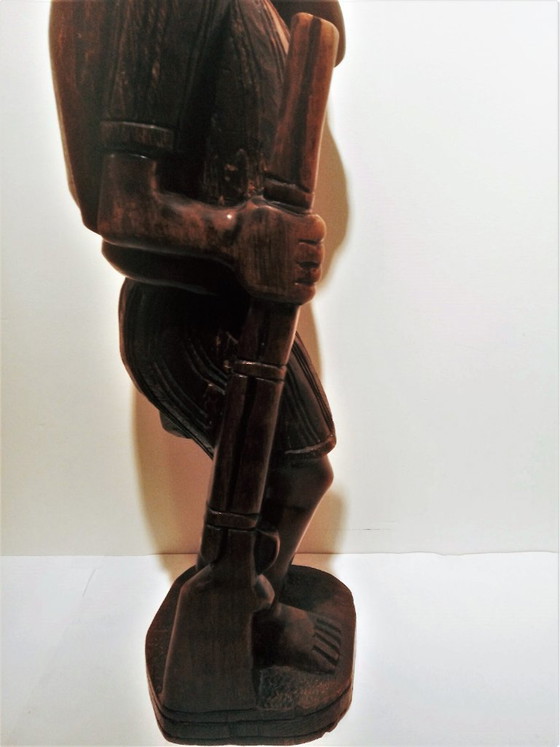 Image 1 of Grande sculpture lourde de chasseur africain