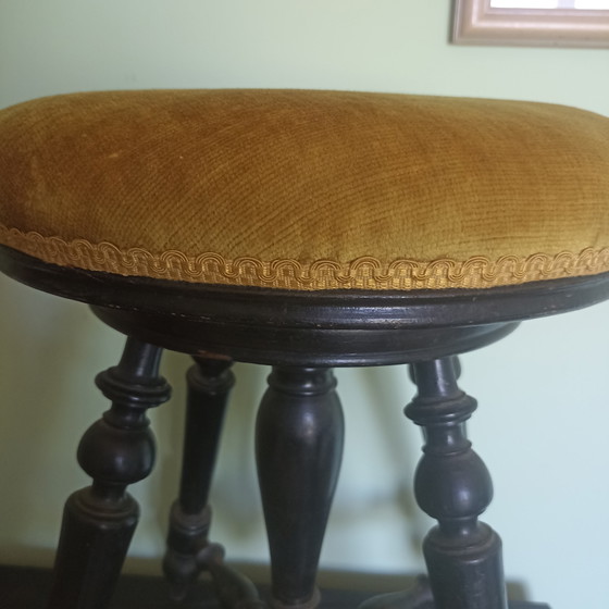Authentieke 19e-Eeuwse Pianokruk – 100% Origineel Houtwerk & Gouden Fluweel – Krukjes, Velvet, Wood (photo 4 of 11)