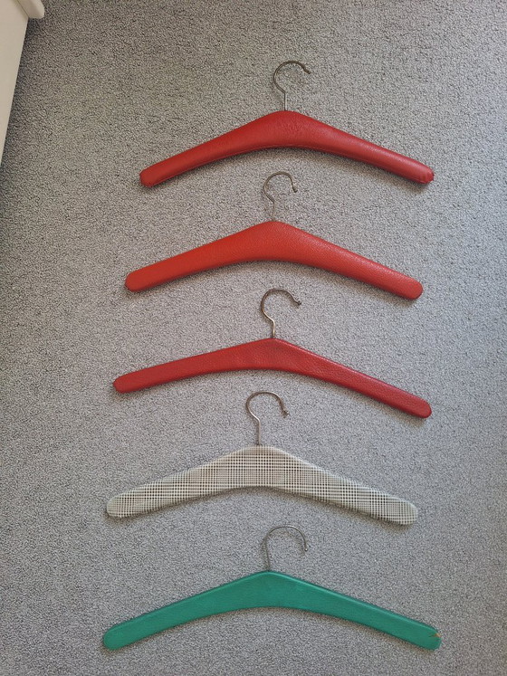 Cintres vintage années 50 pour porte-manteau, Objets déco, 1950 (photo 2 sur 5)