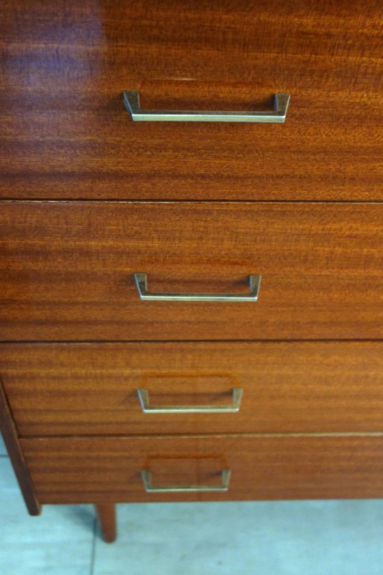 Image 1 of Vintage houten ladekast met 4 lades