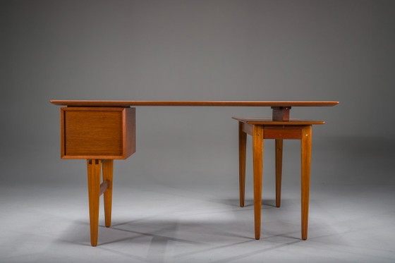 Escritorio de teca en forma de L Mid-Century Modern, años 70 – Wood (photo 17 of 18)