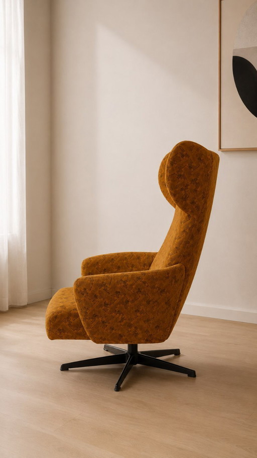 Vintage Tsjechoslowaakse draaibare fauteuil met hoge rugleuning