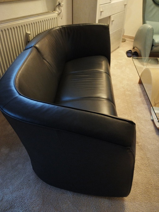 WK Couch three-seater