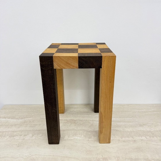 Sgabello in legno con motivo a scacchiera, Sgabelli, Marrone, Modern (foto 3 di 14)