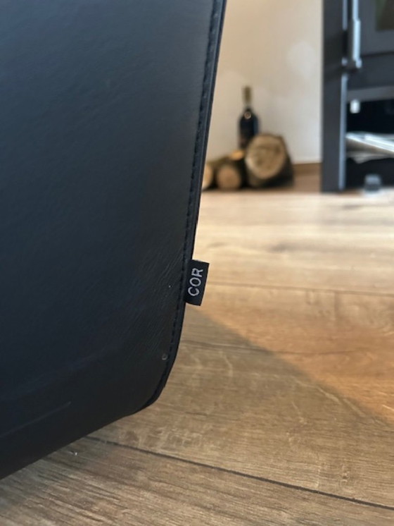 Image 1 of Poltrona di design in pelle e tessuto del marchio tedesco COR