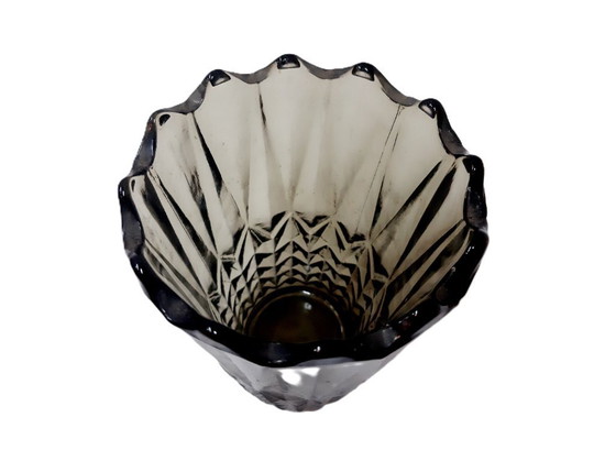 Image 1 of Vintage sierlijke gerookte groene glazen vaas