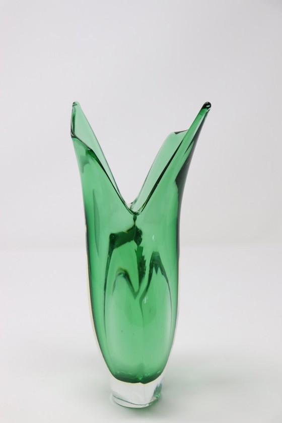 Image 1 of Vaso artistico verde in vetro di Murano, Italia anni '60