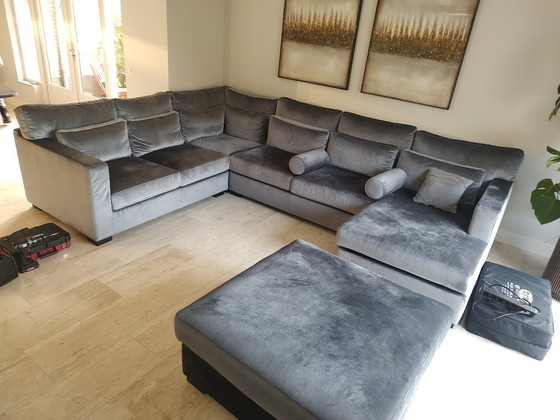 Image 1 of Luxe hoekbank + poef 