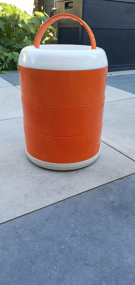 Vintage insulated box