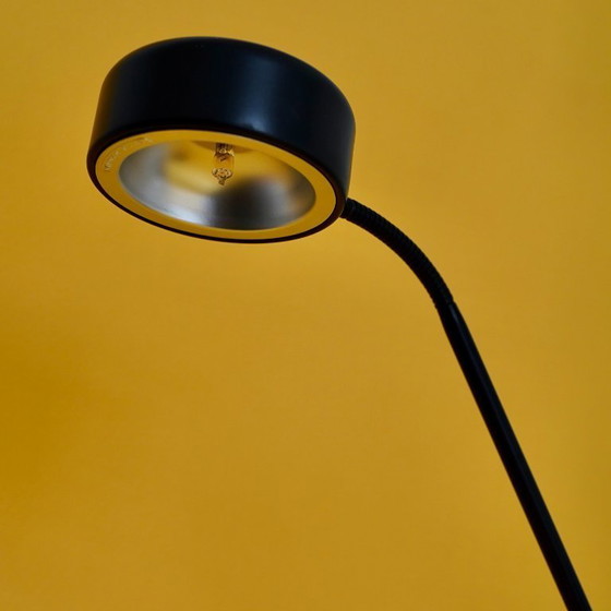 Image 1 of Minimalistische matzwarte bureaulamp – industrieel design uit het midden van de vorige eeuw