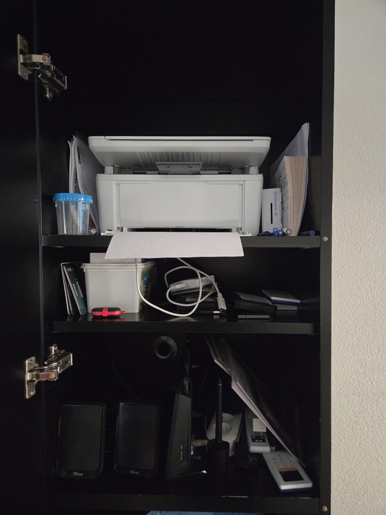 Image 1 of Scrivania per computer di design