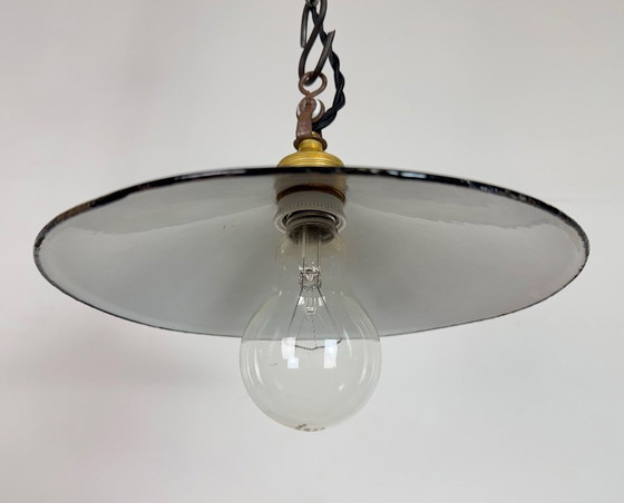 Image 1 of Industriële zwarte emaille lamp, jaren 1930