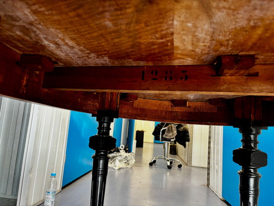 Image 1 of Antique table, oval, black, H 73 x L 115 x W 83 cm